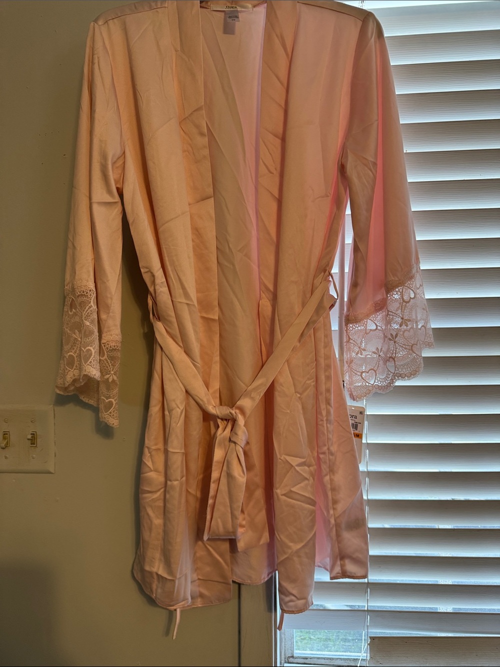 Lace-Trim Satin Wrap Robe in Peach